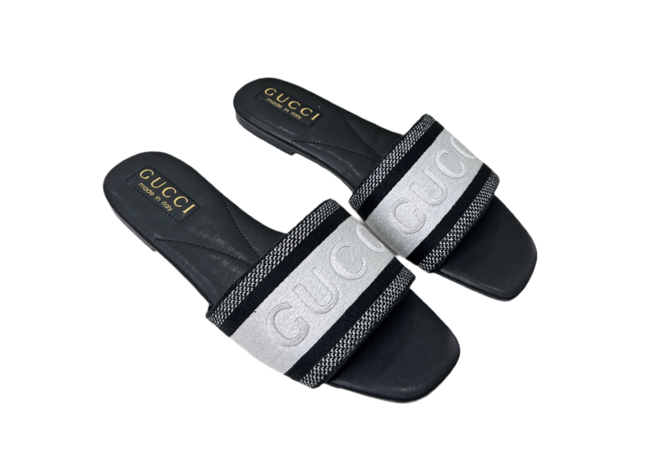 Sandals Gucci