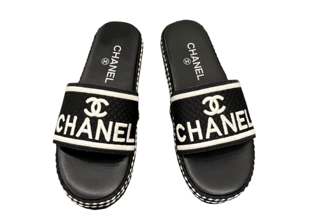 Sandals Chanel