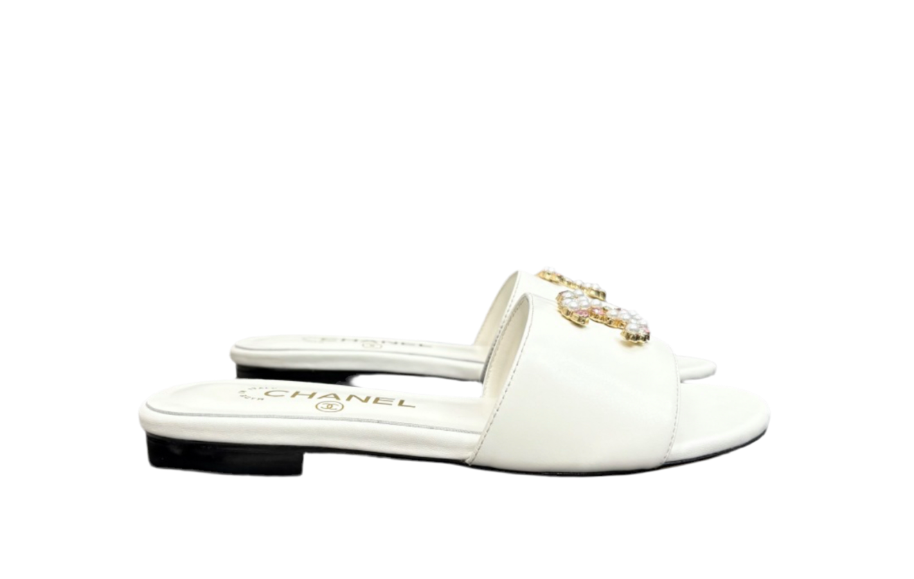Sandals Chanel