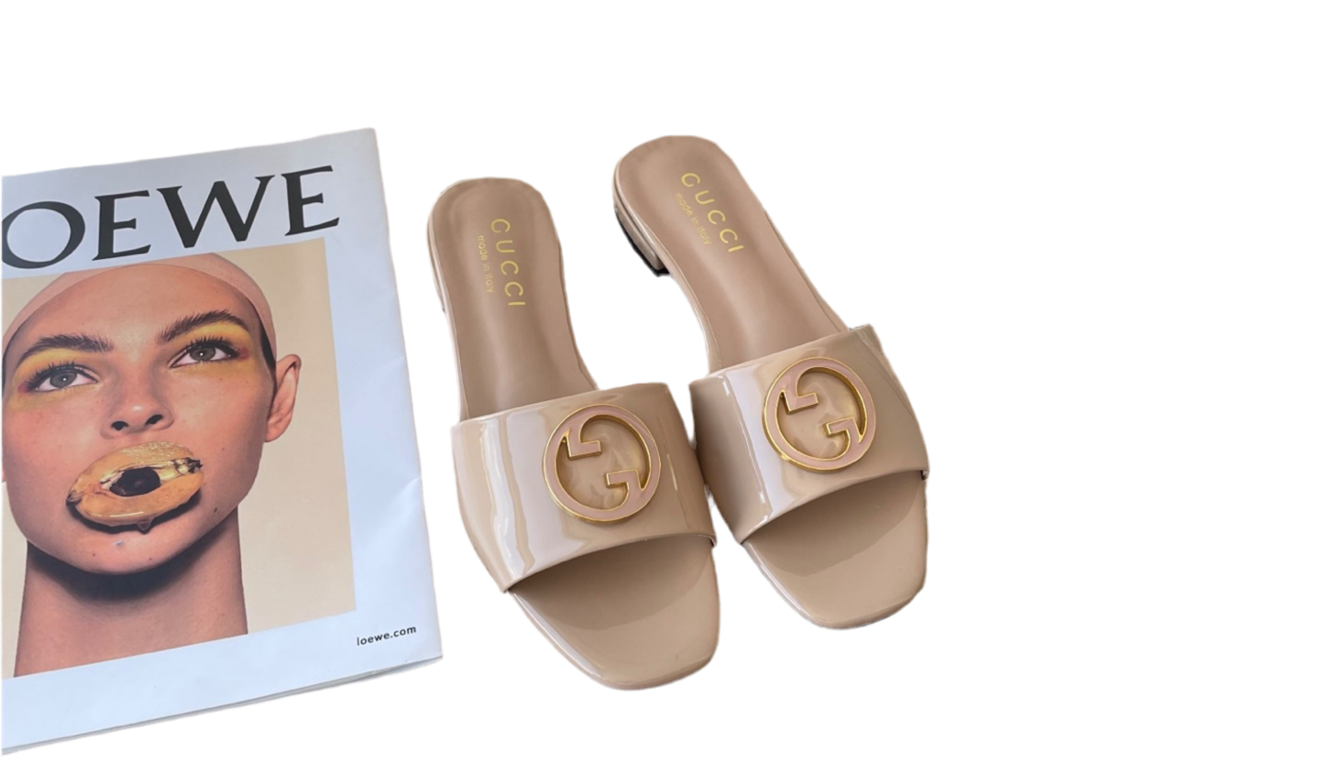 Sandals GUCCI