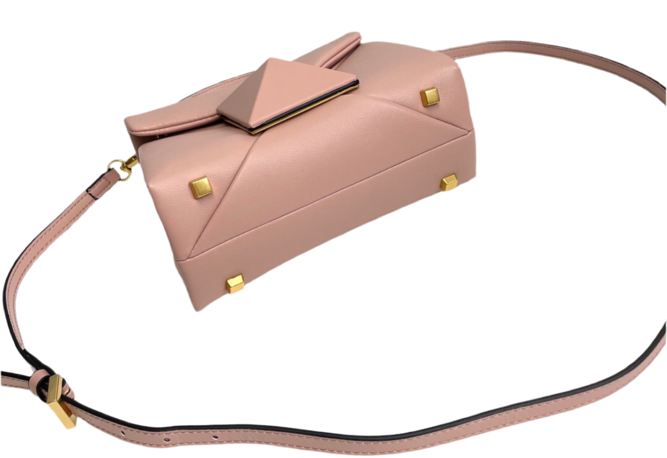 BAG Valentino