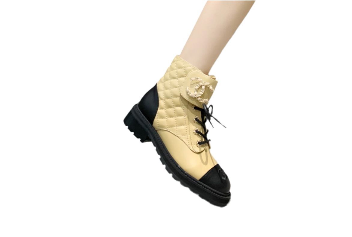 Boots Chanel yellow and black