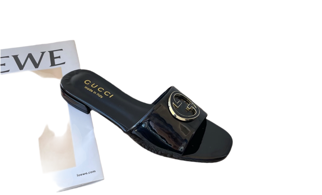 Sandals GUCCI