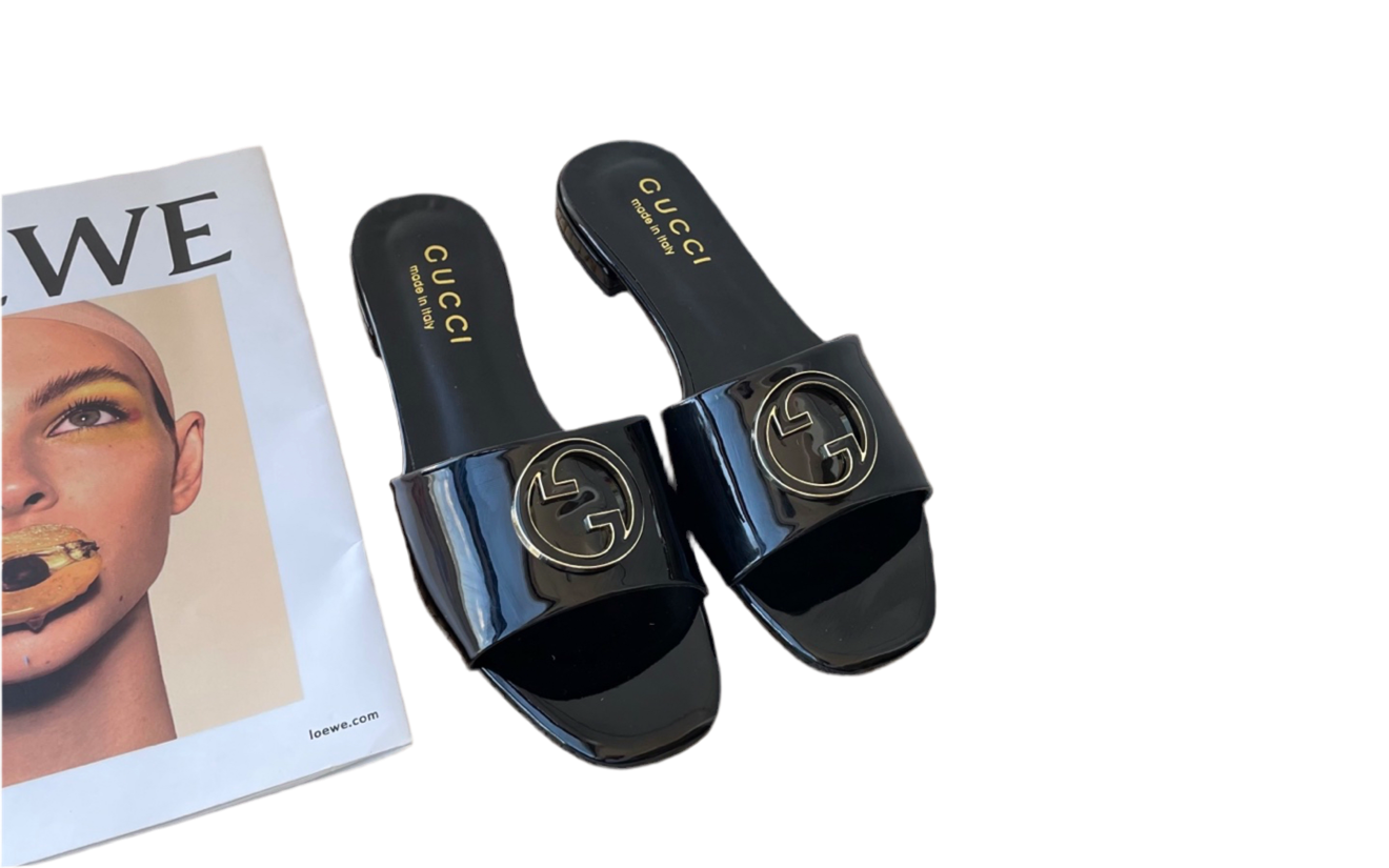Sandals GUCCI