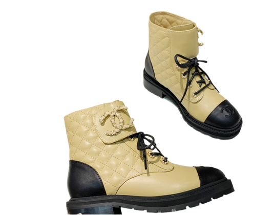 Boots Chanel yellow and black