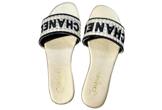 Sandals Chanel