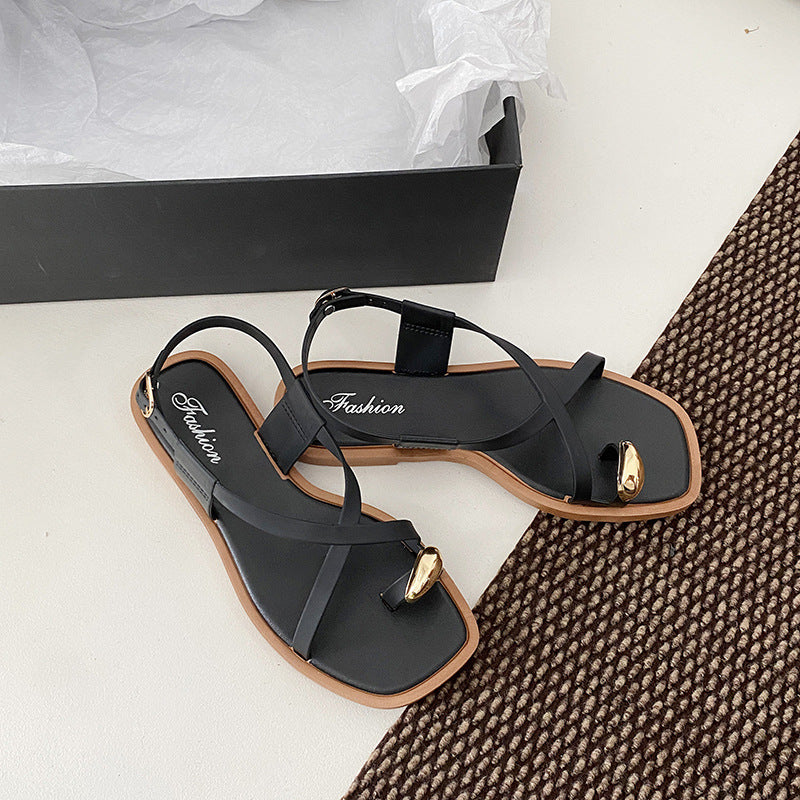 New Roman Sandals Women's Summer All-match Outwear Beach Finger Slippers 2025 Elegant Flip Flops for Women
