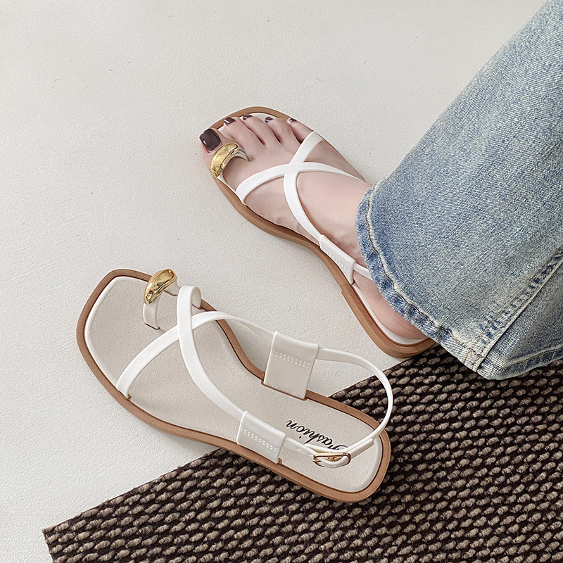 New Roman Sandals Women's Summer All-match Outwear Beach Finger Slippers 2025 Elegant Flip Flops for Women